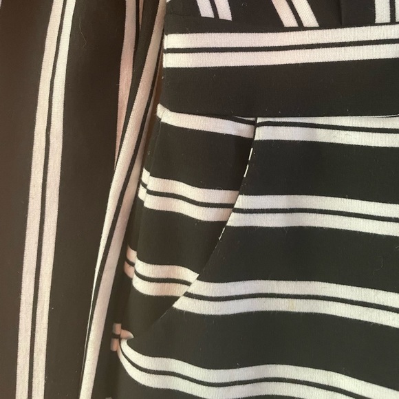 Striped romper - Picture 6 of 10